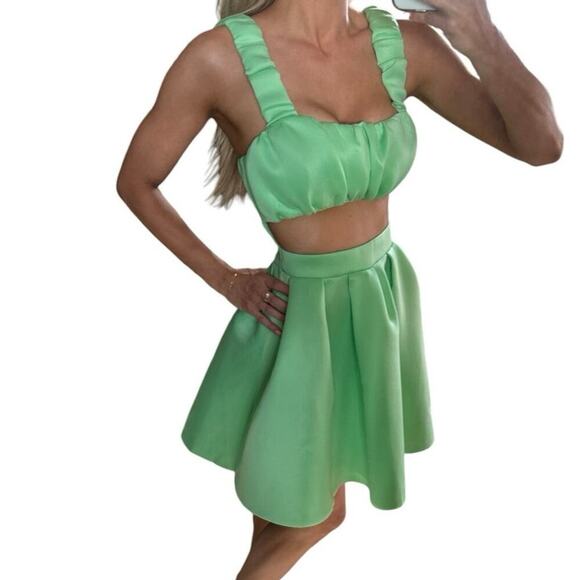 ASOS DESIGN structured 2-in-1 A-line skater mini dress with ruffled bust Size 2 - Picture 14 of 14